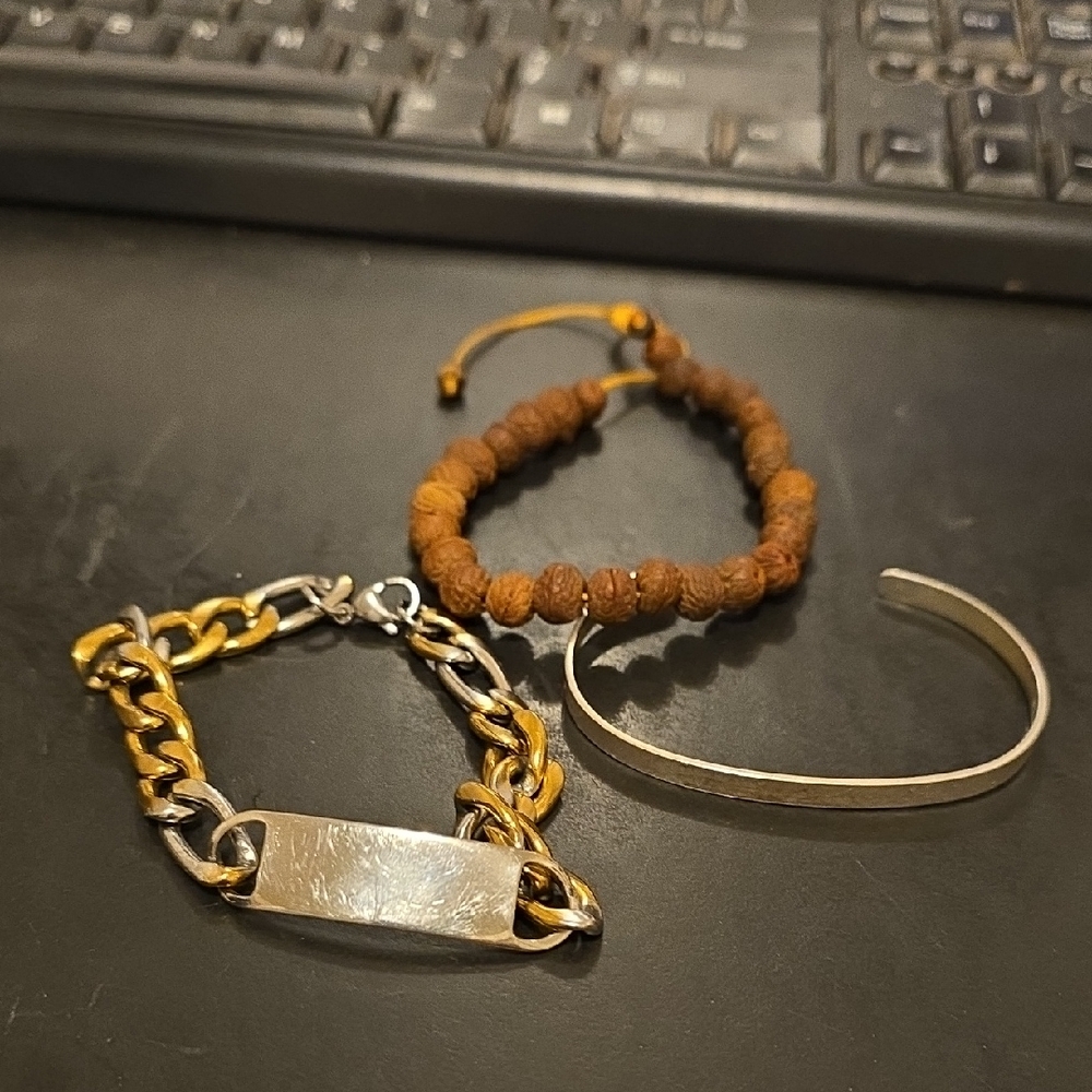 3 Mens Bracletts